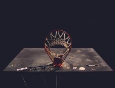 开云体育官方网站-纽约不眠夜！布伦森50分神迹压哨三分，尼克斯加时鏖战力克太阳夺年度焦点战