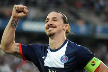 开云官网-跨越太平洋的冷锋，范弗利特力挽狂澜，深圳队带走迈阿密热火