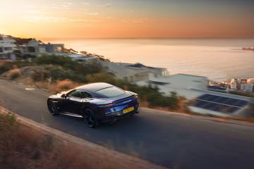 开云体育入口-跨洋的蜂刺与少年，当切特在德比战场接管比赛