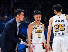 开云体育-北京首钢男篮面临逆风，全队集体拼搏