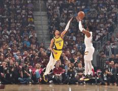 开云体育下载-关于开拓者客场战胜爵士，保持不败纪录的信息