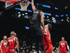 开云体育下载-澳大利亚男篮鏖战雷霆，拉塞尔爆发神勇的简单介绍