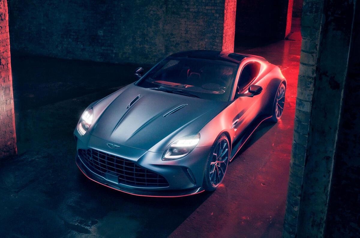 开云体育-阿斯顿马丁碾压迈凯伦，塞恩斯惊艳四座的简单介绍