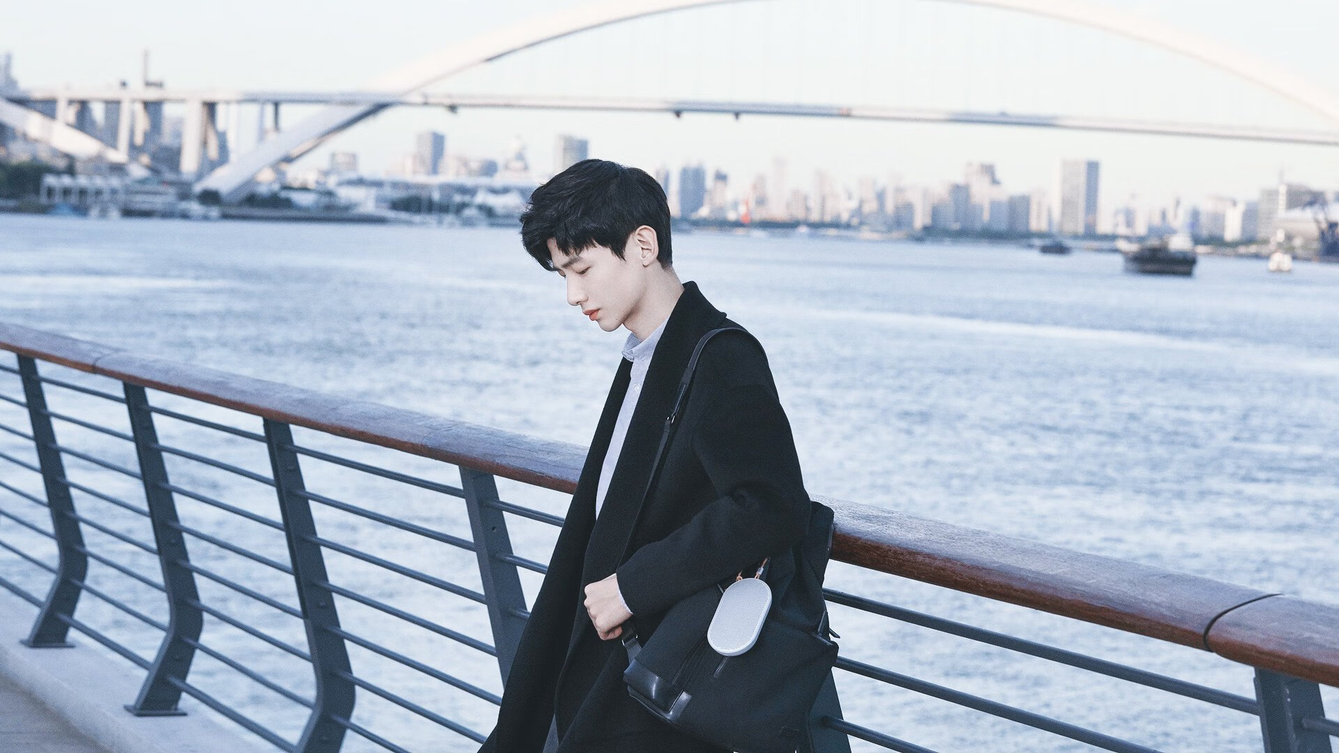 开云体育入口-双重震撼，伊拉克力克巴西，福登主宰西甲德比